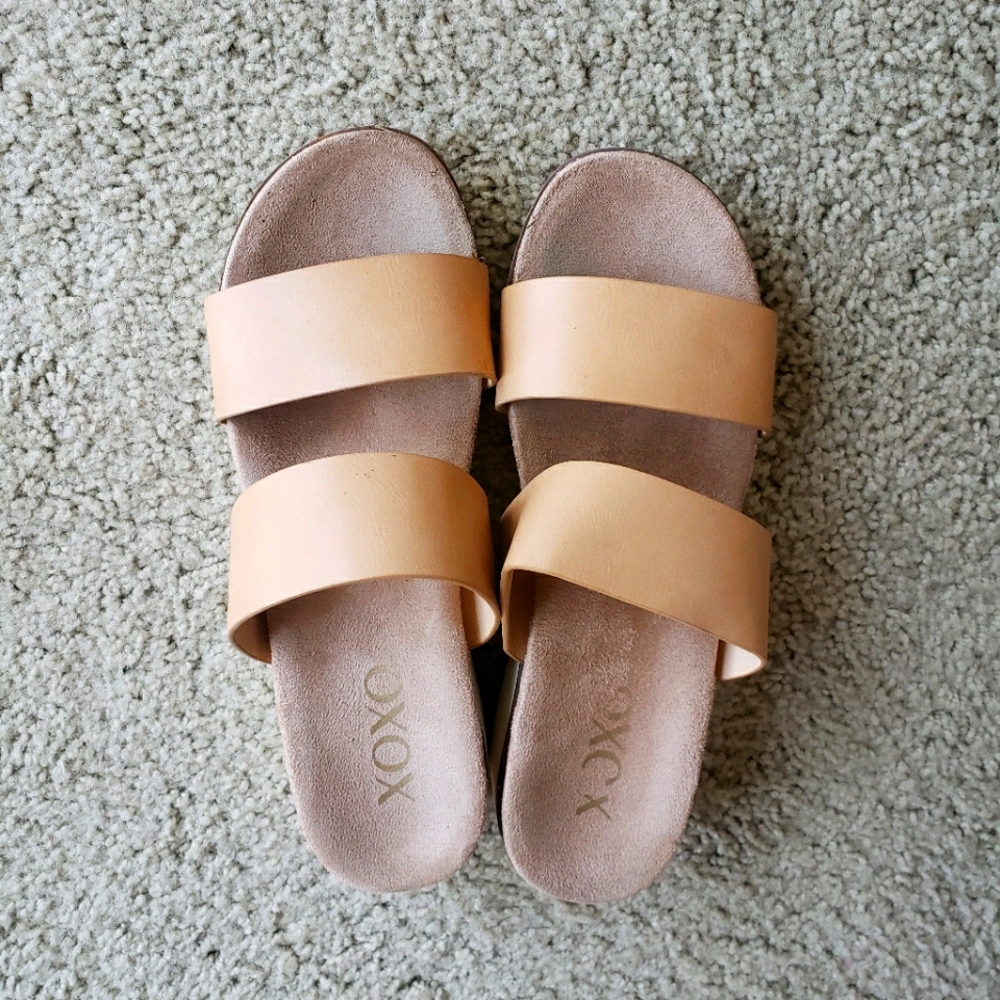 Xoxo Wedge Sandal size 8